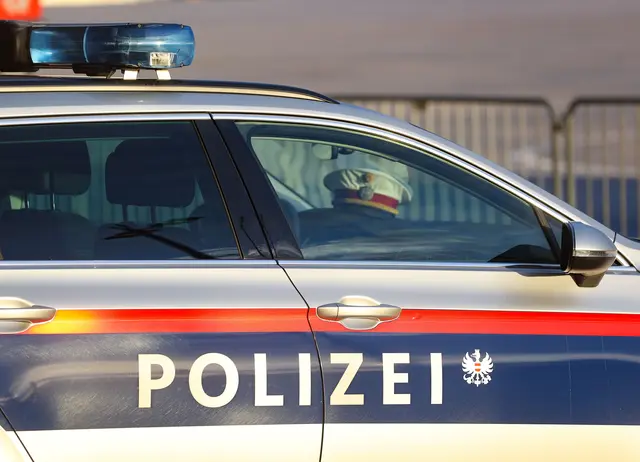 Die Polizei suchte nach dem Unbekannten. | Foto: Franz Neumayr