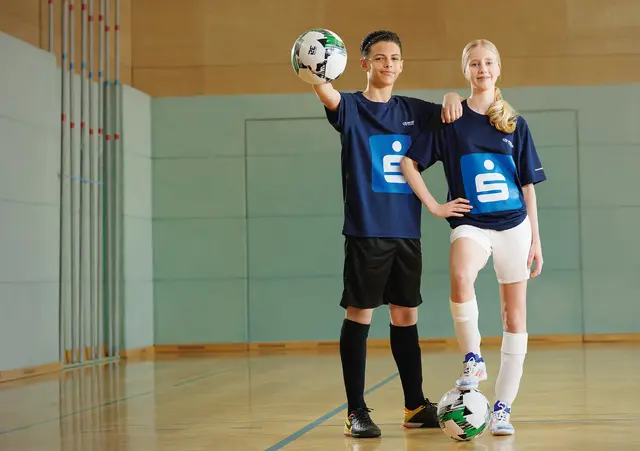 In Fürstenfeld werden das Landesliga-Finale der U13 Schulfußballteams sowie die Bundesschulmeisterschaften ausgetragen. | Foto: Sparkasse-Schülerliga