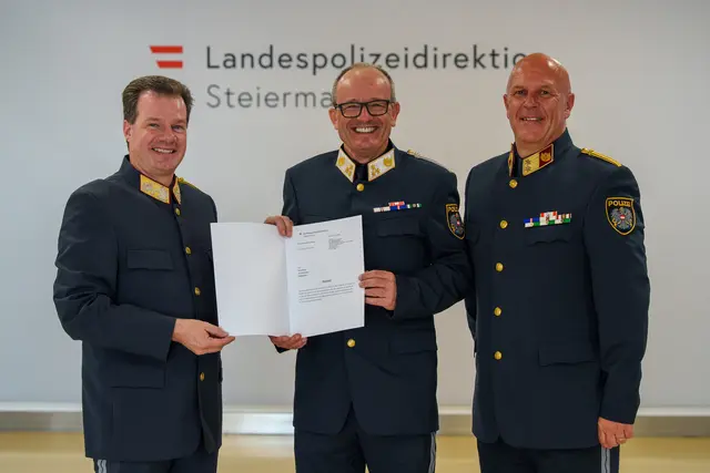 Landespolizeidirektor Gerald Ortner, Chefinspektor Heimo Moser und Bezirkspolizeikommandant Christian Zöhrer (v.l.) | Foto: LPD Stmk