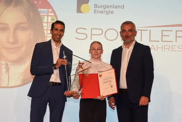 Sportlerin des Jahres: Stephan Sharma (Vorstandsvorsitzender Burgenland Energie), Charlize Mörz, Landesrat Heinrich Dorner | Foto: Landesmedienservice