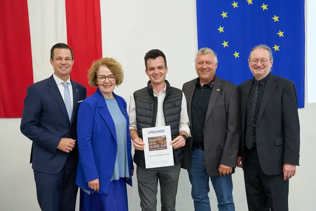 Mittelschule erhält Gütesiegel „Werkstatt in der Schule“