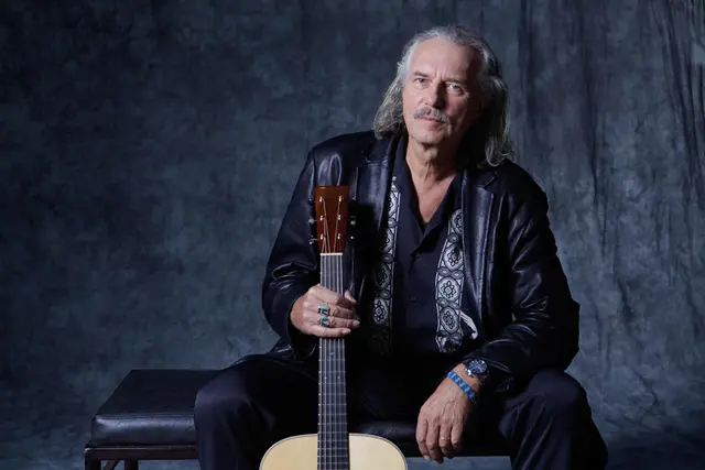 Hans Theessink ist ein Meister der Blues- und Rootsmusik. | Foto: Jeff Fasano