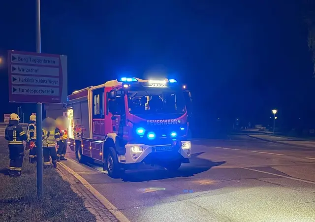 Die Ölspur auf der B94 erstreckte sich von Hunnenbrunn bis nach Glantschach. | Foto: Freiwillige Feuerwehr Kraig