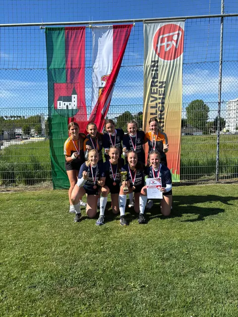 Die U18 holte sich beim Landesbewerb die Bronzemedaille.  | Foto: Manfred Lindorfer