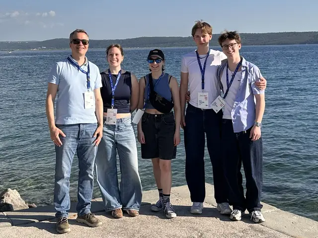 Lineke, Marius, Marlies und Paul aus der 8B nahmen gemeinsam mit Albert Zeller am internationalen „EPAS Together Transnational Event“ in Portorož in Slowenien teil. | Foto: Bundesgymnasium Babenbergerring