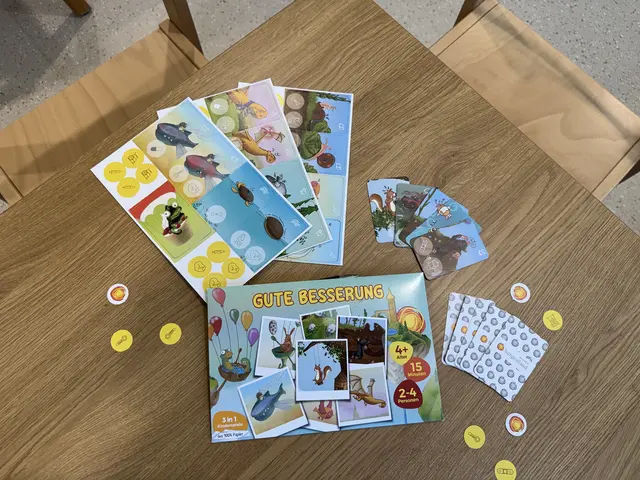 Das neue Spiel wird den Kindern in einem kleinen Kuvert überreicht und bietet gleich drei verschiedene Spielvarianten.  | Foto: Gesundheit Burgenland