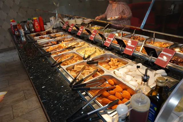 Das leckere Buffet ließ keine Wünsche offen. | Foto: MeinBezirk/Michael Blinzer