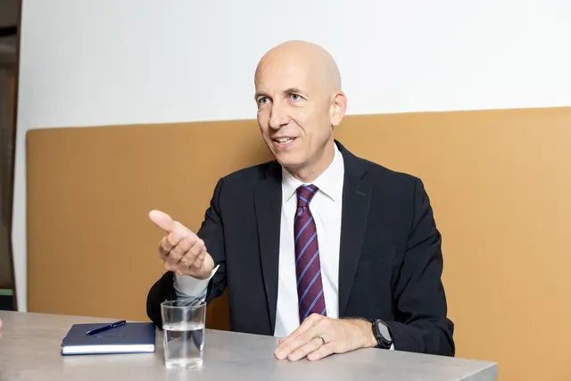 Krieg in der Golfregion: OeNB-Gouverneur Martin Kocher sieht die weitere Entwicklung der Inflation derzeit als schwer einschätzbar an. | Foto: OeNB