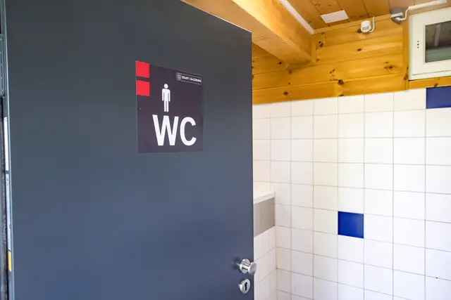 Die öffentlichen Toiletten beim Lieferinger Badesee sind ab sofort ganzjährig geöffnet, anstatt wie bisher nur während der Badesaison. | Foto: Stadt Salzburg/wildbild/Günter Freund