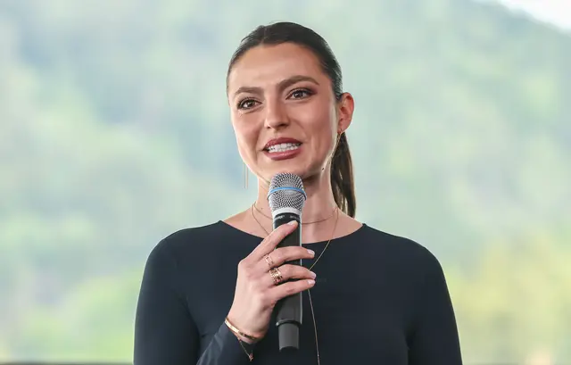 Moderatorin Alina Marzi.