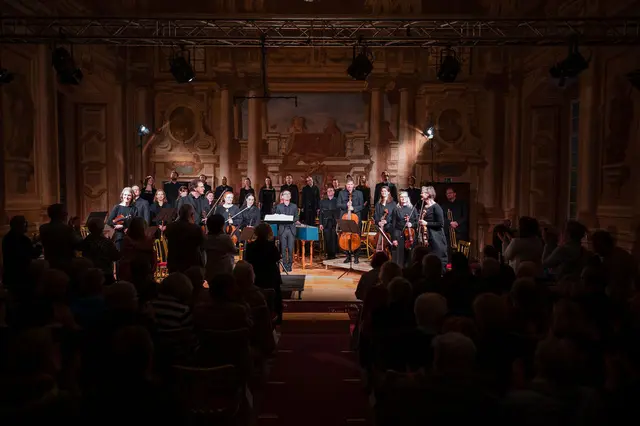 Orchester auf Bühne