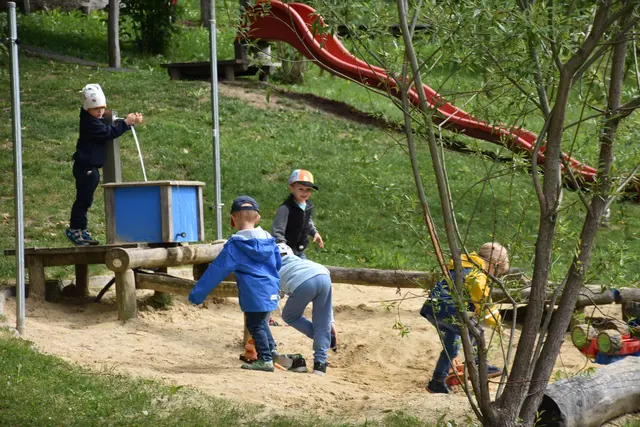 Natur-Spielplatz Bad Kreuzen. Start/Ziel des Kinderleider-Wanderweges.  | Foto: Robert Zinterhof