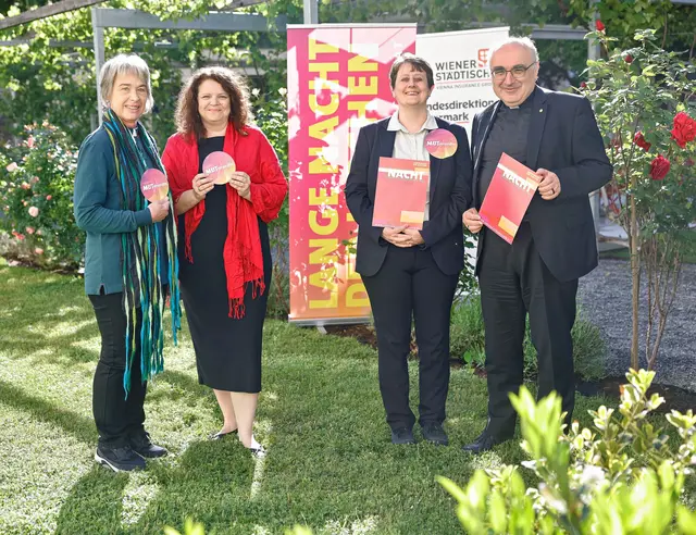 Diakonin Ines Tobisch (Altkatholische Kirche), Constanze Grininger-Ofner, Pastorin Ester Handschin (Evangelisch-methodistische Kirche) und Diözesanbischof Wilhelm Krautwaschl (v.l.) präsentierten das diesjährige Programm der Langen Nacht der Kirchen. 

 | Foto: Lange Nacht der Kirchen/Diözese Graz-Seckau