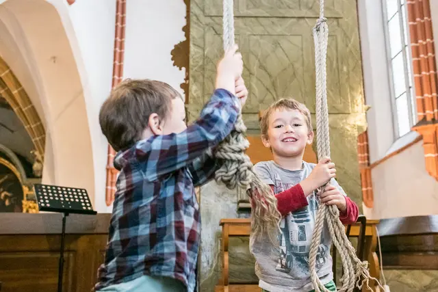 Wer traut sich, die Glocken zu läuten? Mut und Miteinander stehen bei der diesjährigen Langen Nacht der Kirchen in der Steiermark im Zentrum.  | Foto: Michaela Speringer