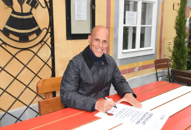 Helmut Fiedler beim Bräuhaus Neunkirchen. | Foto: FPÖ Neunkirchen