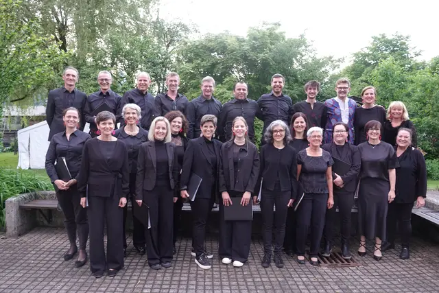 Die "Ringl-Singers" im Halleiner Ziegelstadl. | Foto: Karl-Heinz Zankl