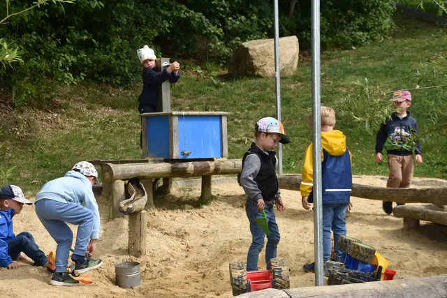 Natur-Spielplatz Bad Kreuzen. Start/Ziel des Kinderleider-Wanderweges.  | Foto: Robert Zinterhof