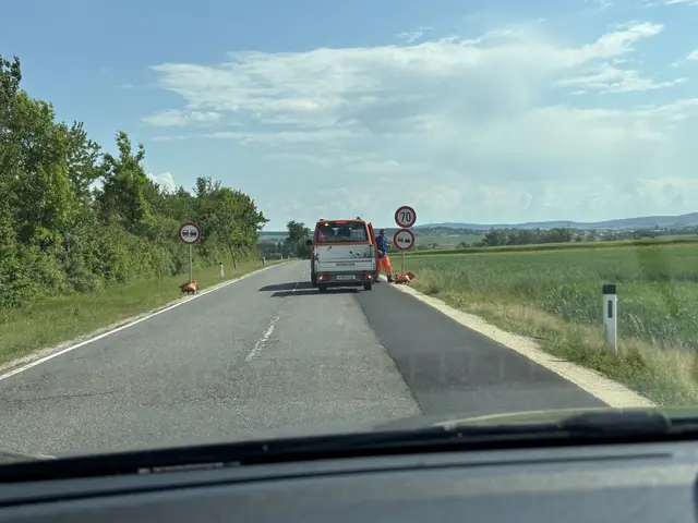 Autofahrer müssen sich in den kommenden Monaten auf Baustellen einstellen. | Foto: Alexandra Goll