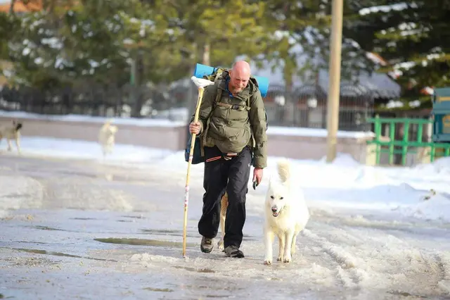 Gemeinsam mit seinem Hund wanderte Michael Eichlberger über 5.000 Kilometer durch zwölf Länder bis nach Jerusalem. | Foto: Michael Eichlberger
