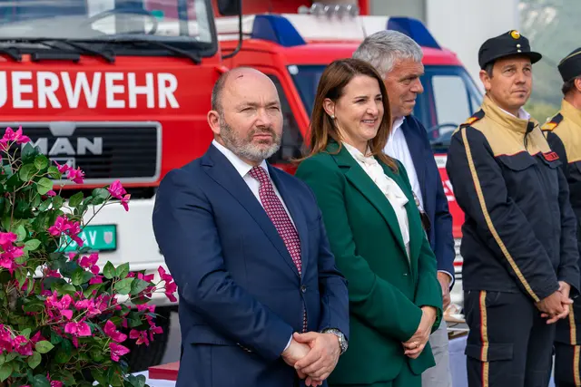 Botschafter Martin Pammer und Sicherheitslandesrätin Astrid Mair.
 | Foto: Landesfeuerverband Tirol/Lintner