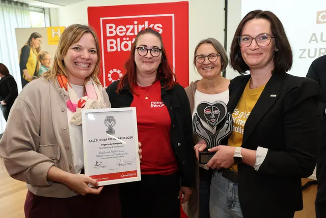 Der Fachbereich "Mobile Dienste, Palliativteams und Virgilambulanz" des Caritasverband  Salzburg konnte sich den Sieg in der Kategorie "Teamleistung und Kooperation" beim Pflegepreis von MeinBezirk Salzburg sichern.  | Foto: Franz Neumayr