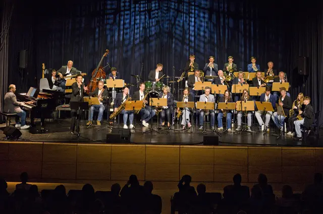 Unter dem Titel „Magic of Music“ erlebte das Publikum eine abwechslungsreiche musikalische Reise durch Jazz, Latin, Pop und eindrucksvolle Gesangsdarbietungen. | Foto: Schindler