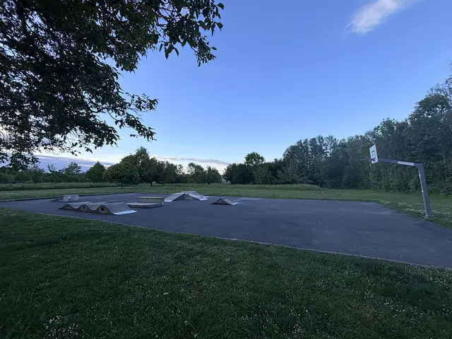 Der bestehende Skaterplatz wird für den Kindergartenbau verlegt und künftig als größerer Generationenpark neu gestaltet. | Foto: Rosenberger Victoria