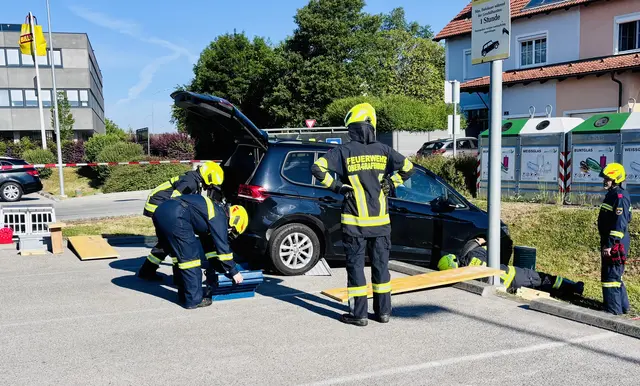 Handbremsen gibt's nicht ohne Grund - Danke an die FF Ober-Grafendorf