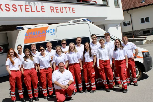 Freiwillige und hauptberufliche Mitarbeiter:innen werden regelmäßig geschult. | Foto: Rotes Kreuz Reutte