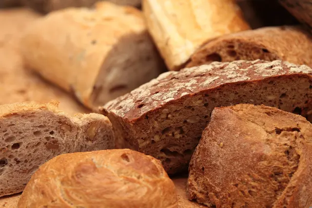 Unter anderem auf Brot fällt die Mehrwertsteuer von zehn auf 4,9 Prozent. | Foto: pixabay (Symbol)