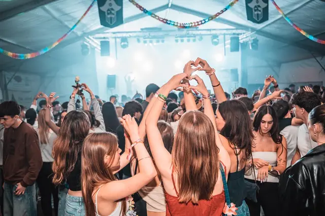 3 x 2 Karten für die Karibikparty zu gewinnen