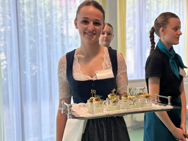 Gekonnt wurde den Gästen der "Gruß aus der Küche" serviert. | Foto: Markus Kahrer