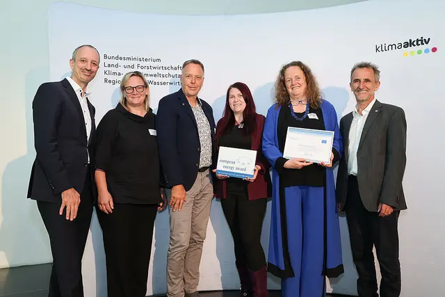 Jürgen Schneider (BMLUK), Helmut Strasser (e5 Österreich), Christina Morak (e5 Kärnten), Günter Sickl (e5 Kärnten), Marktgemeinde Maria Saal: Ruth Andrea Gerl, Andrea Steiner-Pirker | Foto: BMLUK/APA-Fotoservice/Franz Neumayr