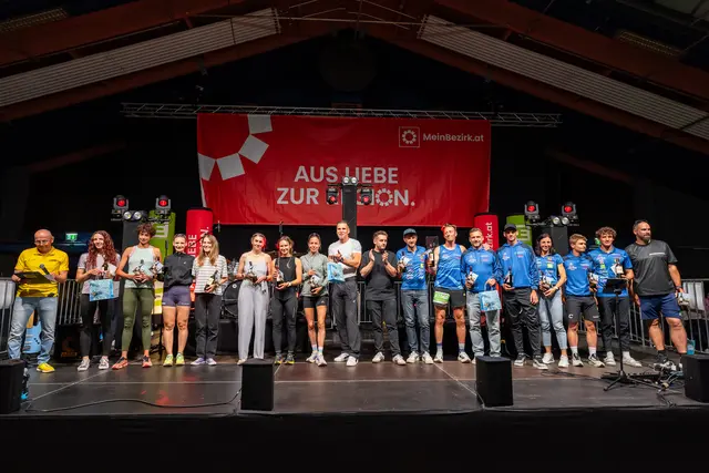 Die Gewinnerinnen und Gewinner des MeinBezirk E-Businessmarathons 2026.