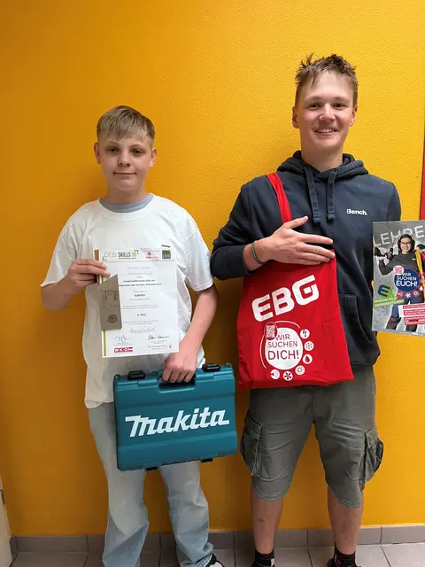 PTS Skills Elektro: Alexander Augl, Platz 2; PTS Bad Leonfelden und Paul Kaiser ebenfalls sehr erfolgreich, PTS Bad Leonfelden

  | Foto: PTS Bad Leonfelden