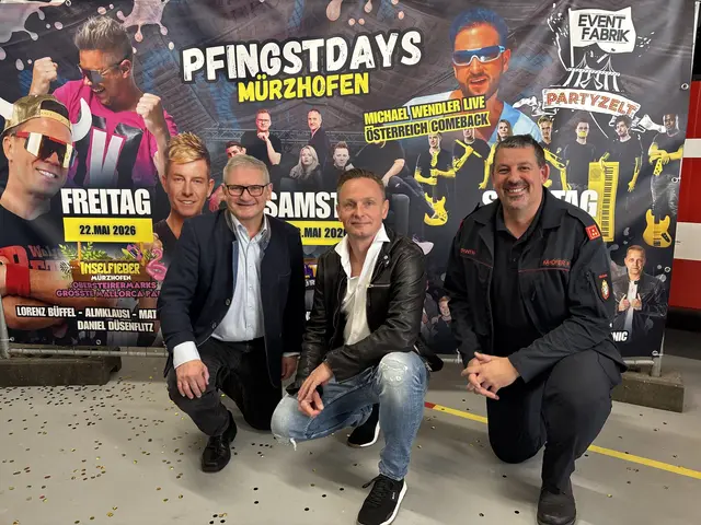 Kindbergs Bürgermeister Christian Sander mit Gerald Piller und Peter Kahofer von der FF Mürzhofen vom Organisationskomitee. | Foto: MeinBezirk/Angelina Koidl
