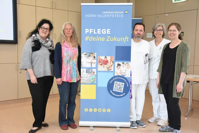 Elisabeth Klang, Gudrun Stadlmayer, Andreas Zumer, Gabriele Führer sowie Agnes Gruber.