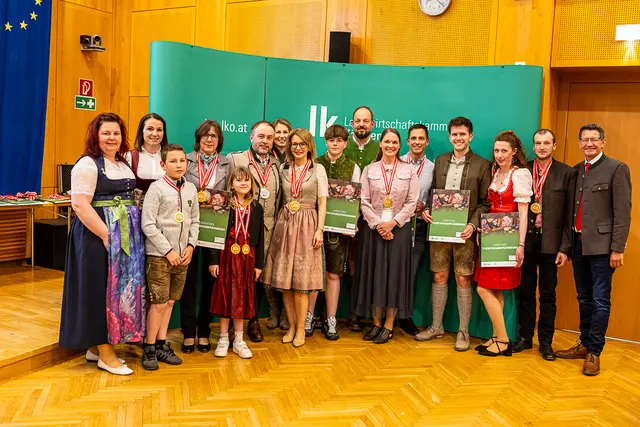 Prämierte Direktvermarkter aus der Region freuen sich über Auszeichnungen, die das Ergebnis konsequenter Qualitätsorientierung sind. | Foto: DV Verband/Rossinger