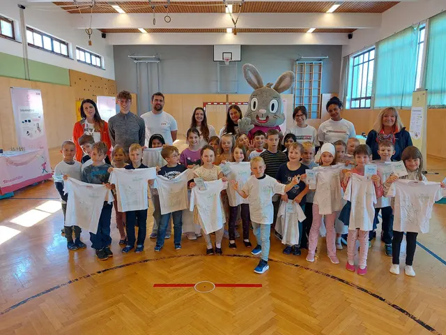 EVN Energiehase Joulius besuchte die Siegerklasse in Karlstetten