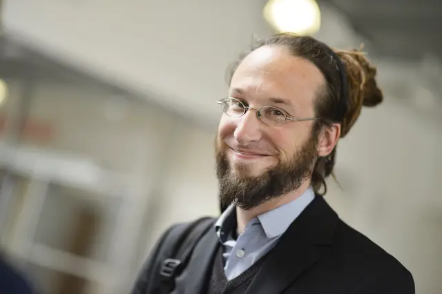 FH-Professor Johannes Oberzaucher leitet das Forschungsprojekt. | Foto: Helge Bauer