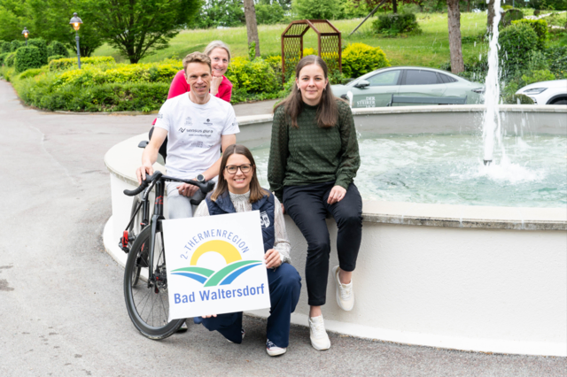 Ingrid Jansky (Der Steirerhof), Thomas Mauerhofer, Sabrina Sammer (Kurkommission Bad Waltersdorf), Bernadette Maierhofer (Heilthermen Resort) v.l.n.r. | Foto: Rennradcamps Bad Waltersdorf