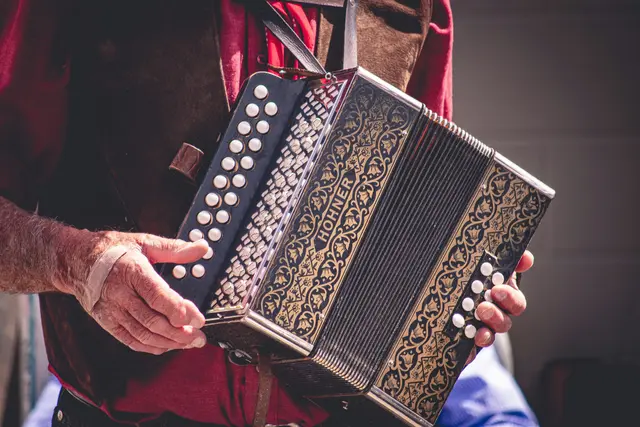 1.907 Unterschriften für Volksmusik am Sonntag