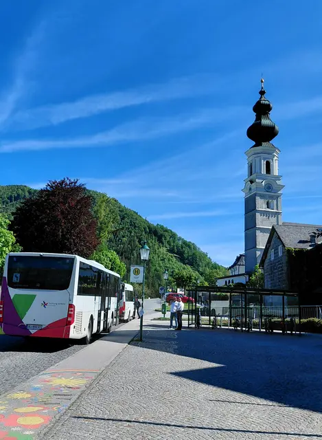 Haltestelle Schule Faistenau,  hier beginnt die Wanderung  | Foto: H.Bachinger