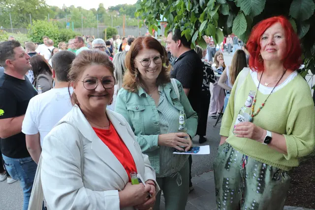 Unter den Gästen Gratwein-Straßengels Bgm. Doris Dirnberger und Andrea Neundlinger. Nicht im Bild: Vzbgm. Manfred Zettl, Labg. Sandra Krautwaschl sowie Andrea Pichler von der Bildungsdirektion.  | Foto: Edith Ertl