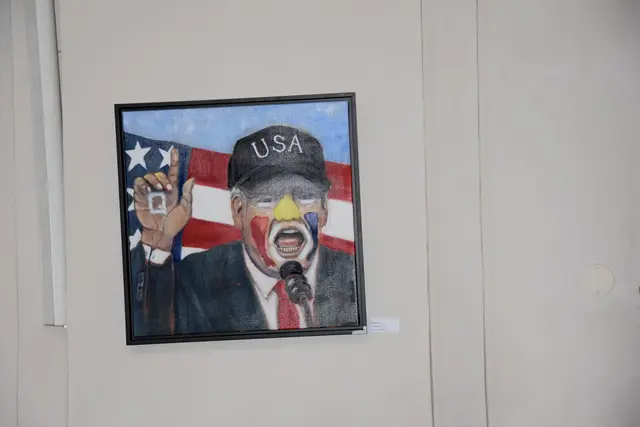 Auch Donald Trump gehört zu dern Ausstellungsobjekten  | Foto: MeinBezirk/Josef Strohmeier