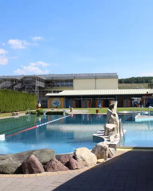 Schon jetzt beträgt die Wassertemperatur im Bad 25 Grad. | Foto: Stadtgemeinde Voitsberg