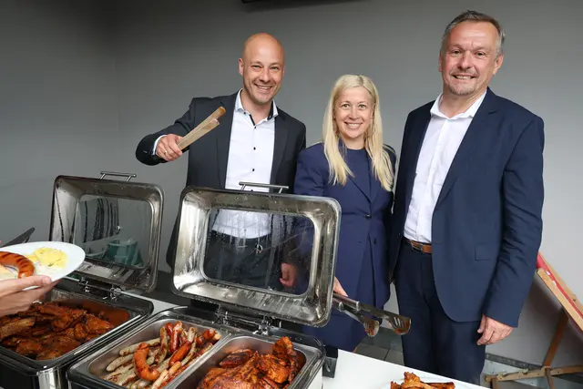 Vizebürgermeister Martin Hajart, Stadträtin Doris Lang-Mayerhofer und Wirtschaftsbund-Obmann Linz-Stadt, Markus Raml. | Foto: Wirtschaftsbund