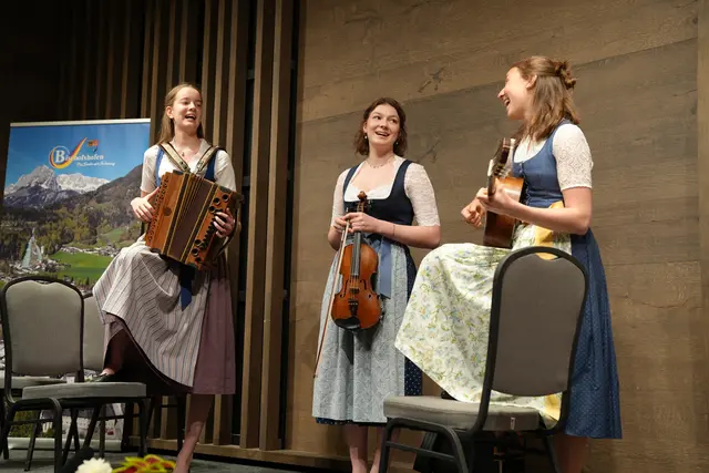 Der Ellauer Dreigesang - Gewinnerinnen des Salzburger Volksmusikpreises 2026 | Foto: Johannes Burger/Stadtgemeinde Bischofshofen