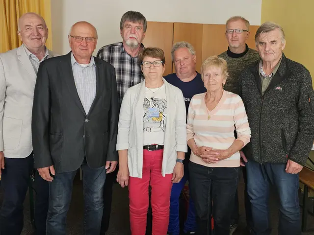 Der neue Vorstand: Leopold Kapeller, Ortsgruppenobmann Herbert Wolf, Obmann-Stv. Gerhard Schuecker, Kassaprüferin Monika Wolf, Kassaprüfer Walter Boschütz, Schriftführer-Stv. Lieselotte Spann, Schriftführer Kurt Lobenschuss und Kassier Franz Mantsch (v.l.) | Foto: PV Ludweis-Aigen