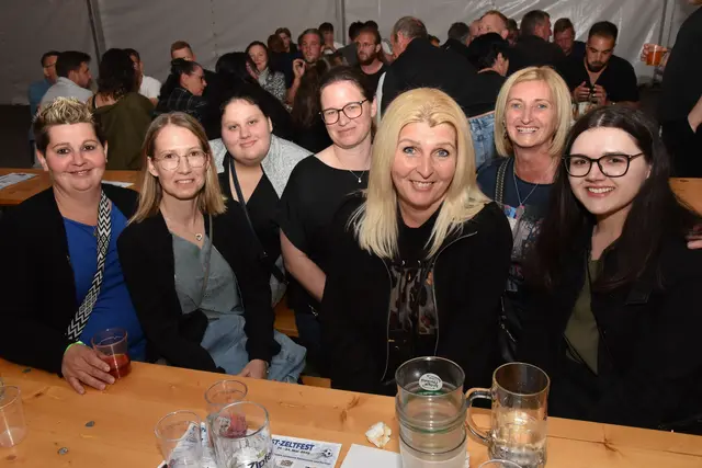 Die SPAR-Girls vom Spar Estermann genossen den Abend | Foto: Alois Braid / zema.medien.de